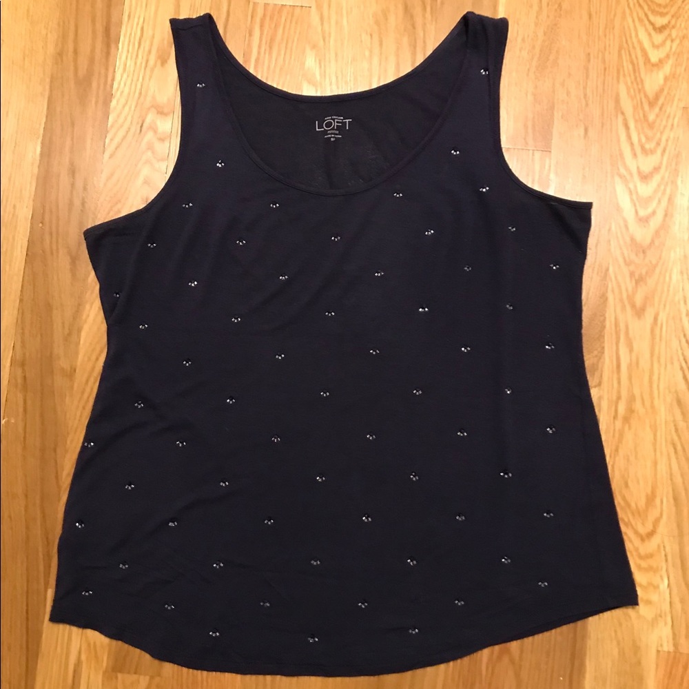 $4❗️Ann Taylor LOFT embellished tank. Navy!